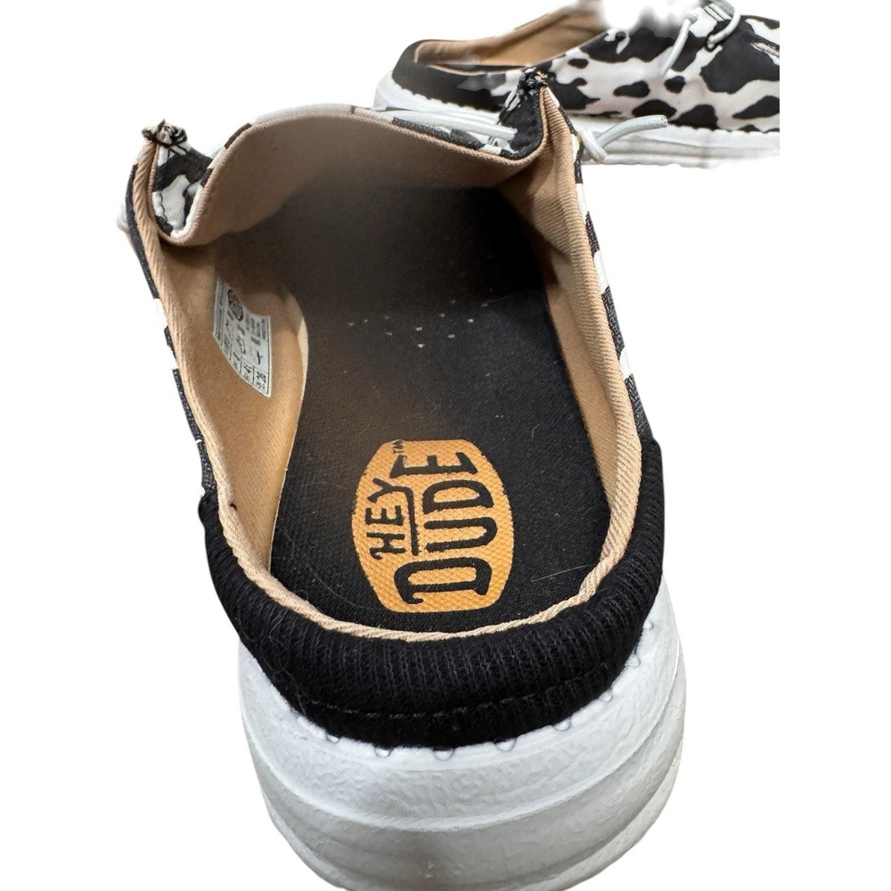 10 Hey Dude Cow Print Slip On Shoes Womens Casual Lightweight - Picture 9 of 10